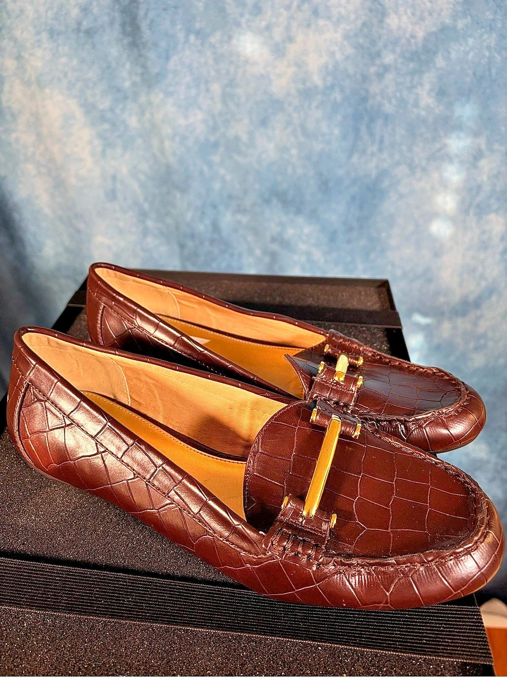 Clarks Connie Crocodile-Embossed Loafers Brown US 8.5